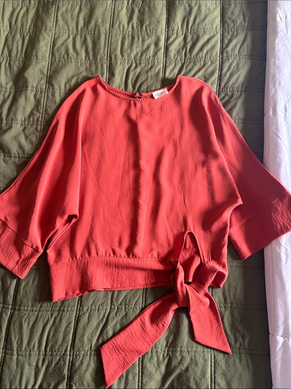 Women's Coral Tie-Hem Blouse
